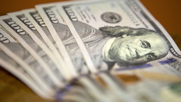 Dólar blue hoy: cae a $ 123 y también se desinflan los dólares alternativos