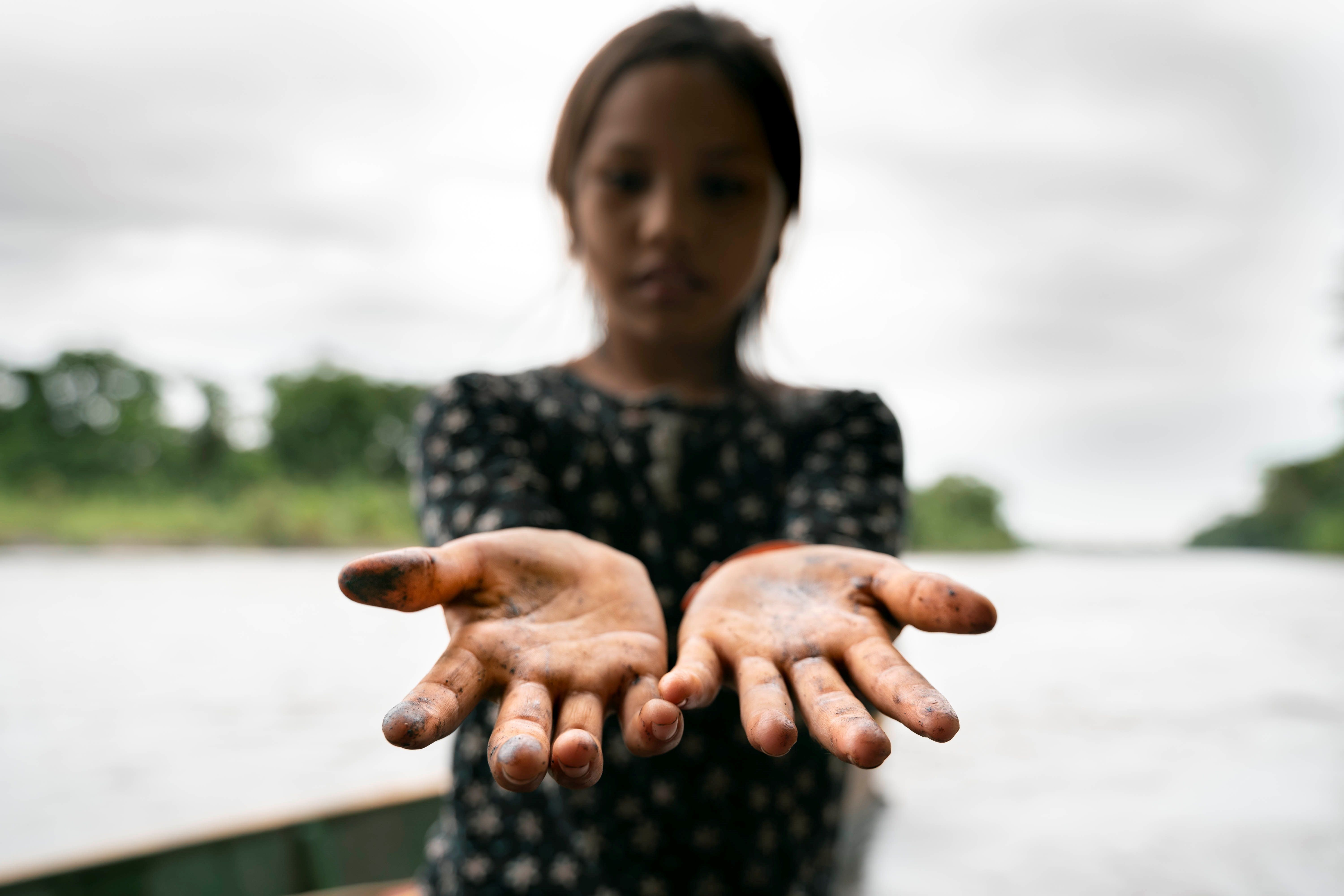 Los indígenas culpan a las empresas petroleras, la privada Oleoductos de Crudos Pesados y la estatal Petroecuador, de ser las responsables de los vertidos que han causado efecto en la salud de los habitantes amazónicos. EFE/Telmo Ibarburu/Archivo 