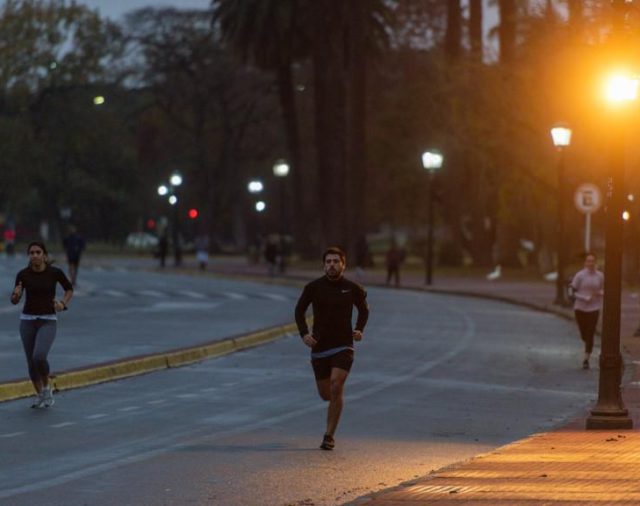 Qué calles y avenidas estarán cerradas al tránsito para facilitar la actividad de los runners en la ciudad de Buenos Aires