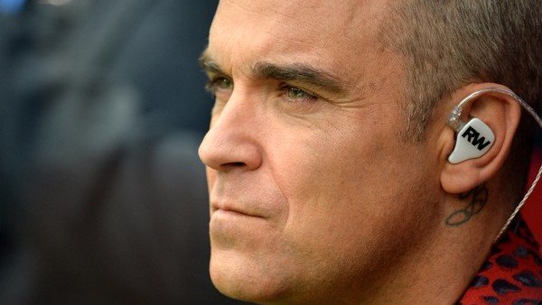 Robbie Williams reveló que amenazaron decapitarlo