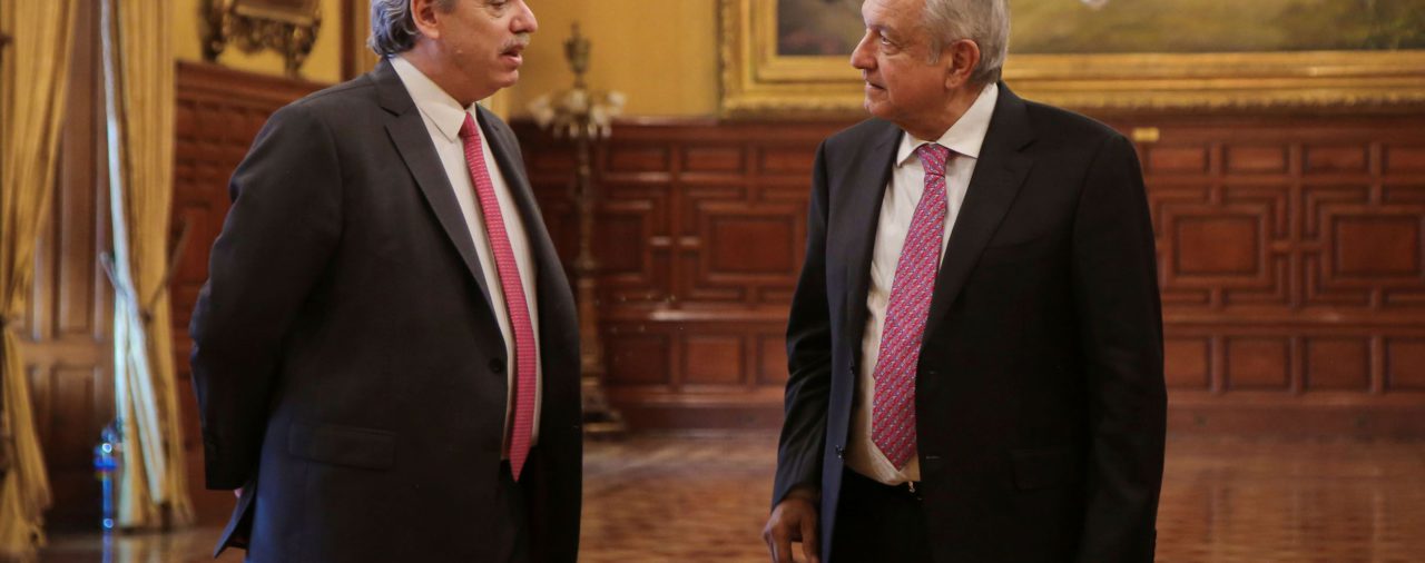 Alberto Fernández ratificó su cercanía con López Obrador y tomó distancia de Trump y Bolsonaro al anunciar la vacuna de Oxford en la Argentina