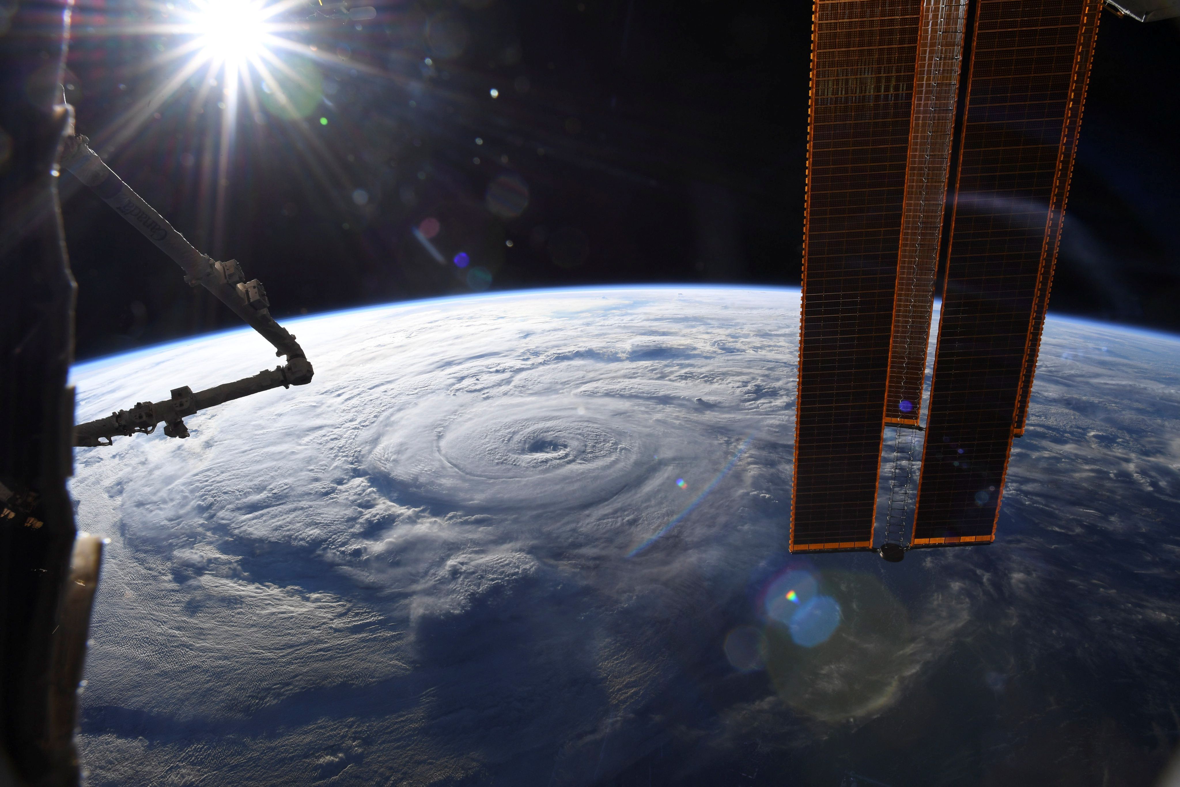La Estación Espacial Internacional debió realizar una maniobrar para evitar una colisión de un cohete con escombros fuera de la tierra