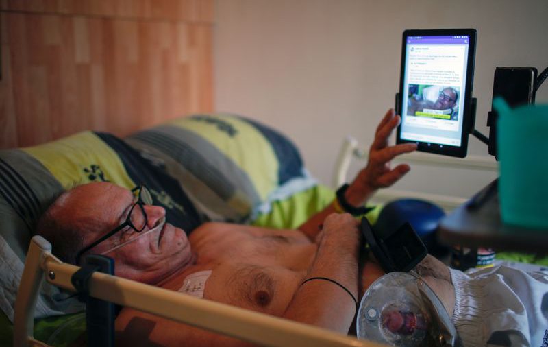 Un hombre francés afectado por una enfermedad incurable retransmitirá su muerte en Facebook