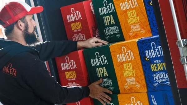 Una cerveza artesanal argentina envía su primer embarque a China