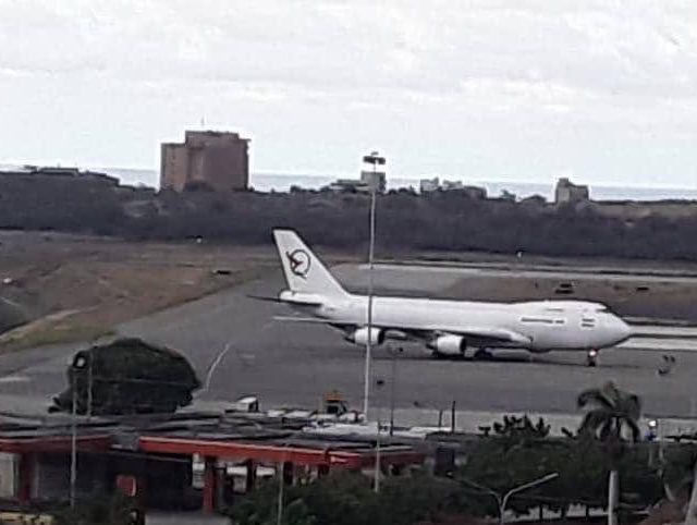 Aterrizó en Caracas un avión iraní sancionado por Estados Unidos por transportar armas para grupos terroristas