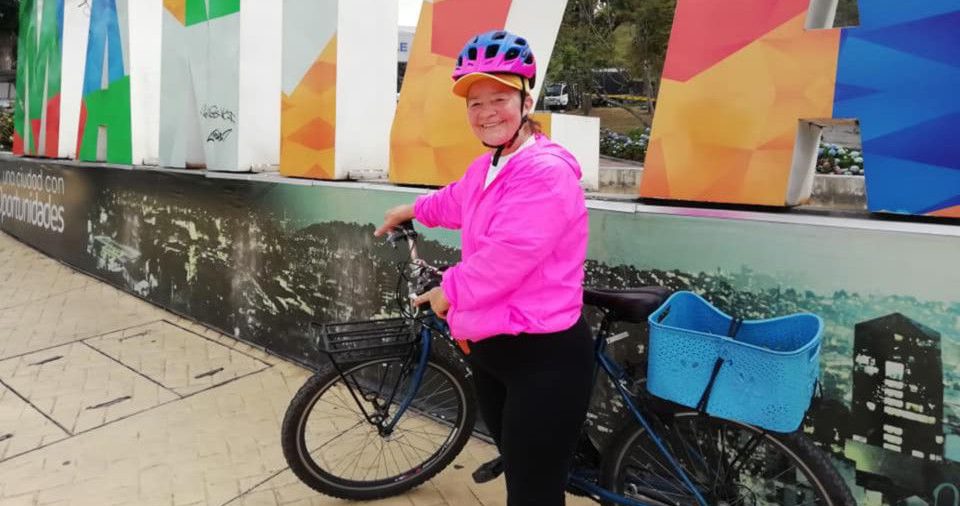 La mujer de 64 años que quiere recorrer Colombia en bicicleta