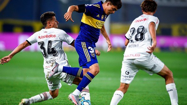 Exequiel Zeballos, ese pibe que ilusiona a Boca y al fútbol argentino, tuvo su esperado debut