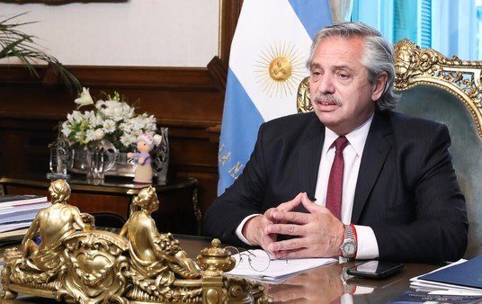 Tras el escándalo por las vacunas VIP, Alberto Fernández viaja a México