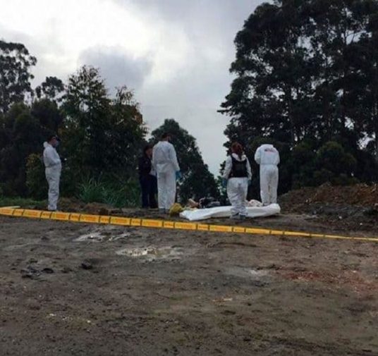 Autoridades de Antioquia investigan el hallazgo de dos cadáveres envueltos en bolsas