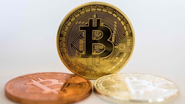 Bitcoin: un ABC de la moneda que más ganó en la última década