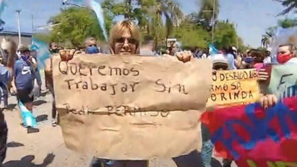 Mientras Gildo Insfrán comparte un acto con Alberto Fernández, vecinos y comerciantes vuelven a protestar en Formosa