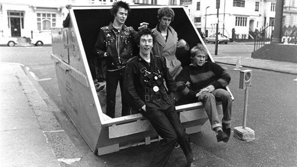 Sex Pistols en venta: subastan una cinta maestra única de un documental de la banda británica