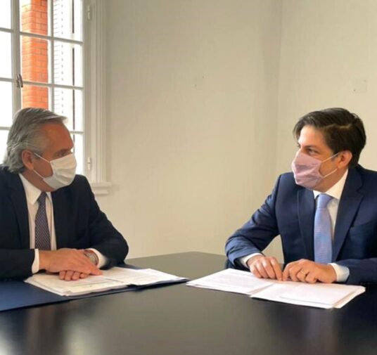 Alberto Fernández se reúne con Nicolás Trotta para terminar de definir las nuevas restricciones con respecto a las clases