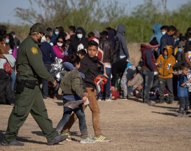 Crisis migratoria: 19.000 niños cruzaron la frontera EEUU - México, la mayor cifra en la historia