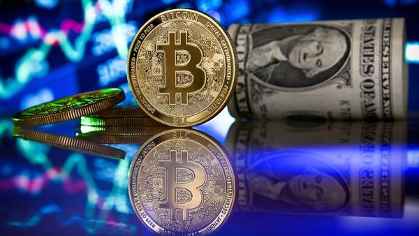 El bitcoin se desplomó casi 10% y arrastró al resto de las criptomonedas