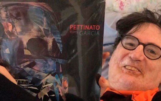 La aventura romántica de Charly García y Roberto Pettinato: un disco de vinilo sólo para fans