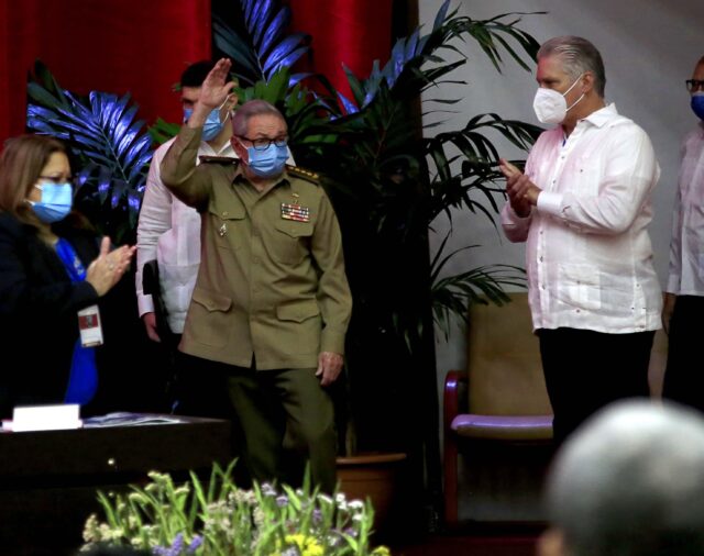 Raúl Castro anunció su retiro como líder del Partido Comunista de Cuba y propuso un “diálogo respetuoso” con Estados Unidos