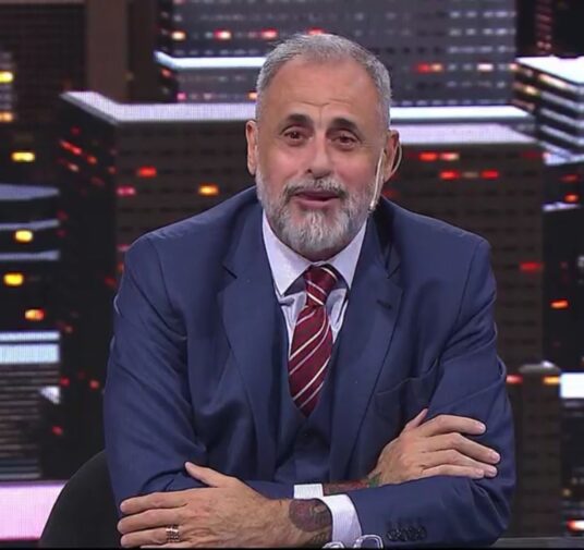 Con tristeza y emoción, Jorge Rial se despidió de TV Nostra
