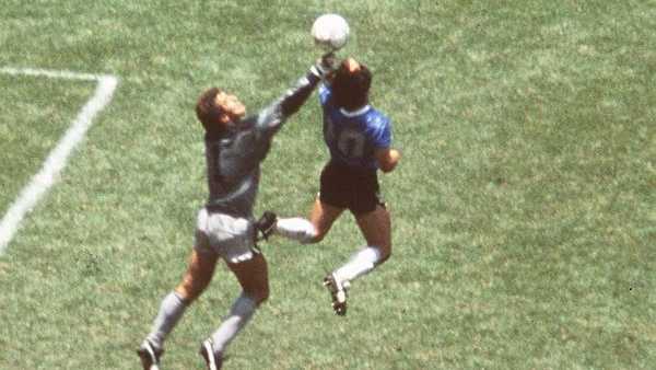A 35 años de La Mano de Dios, el gol que enfureció a Inglaterra antes de la obra maestra de Maradona