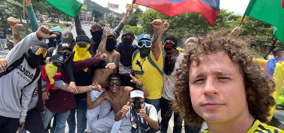 Este es el primer video de ‘Luisito Comunica’ sobre su visita a Colombia: “el país está un poco apagado”