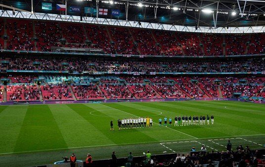 República Checa vs Inglaterra por la Eurocopa: formaciones, minuto a minuto, en directo