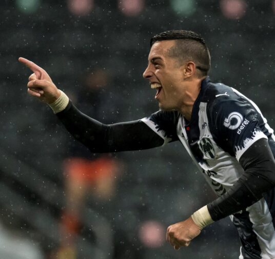 Rogelio Funes Mori sí participará con la Selección Mexicana en la Copa Oro, aseguró John Sutcliffe
