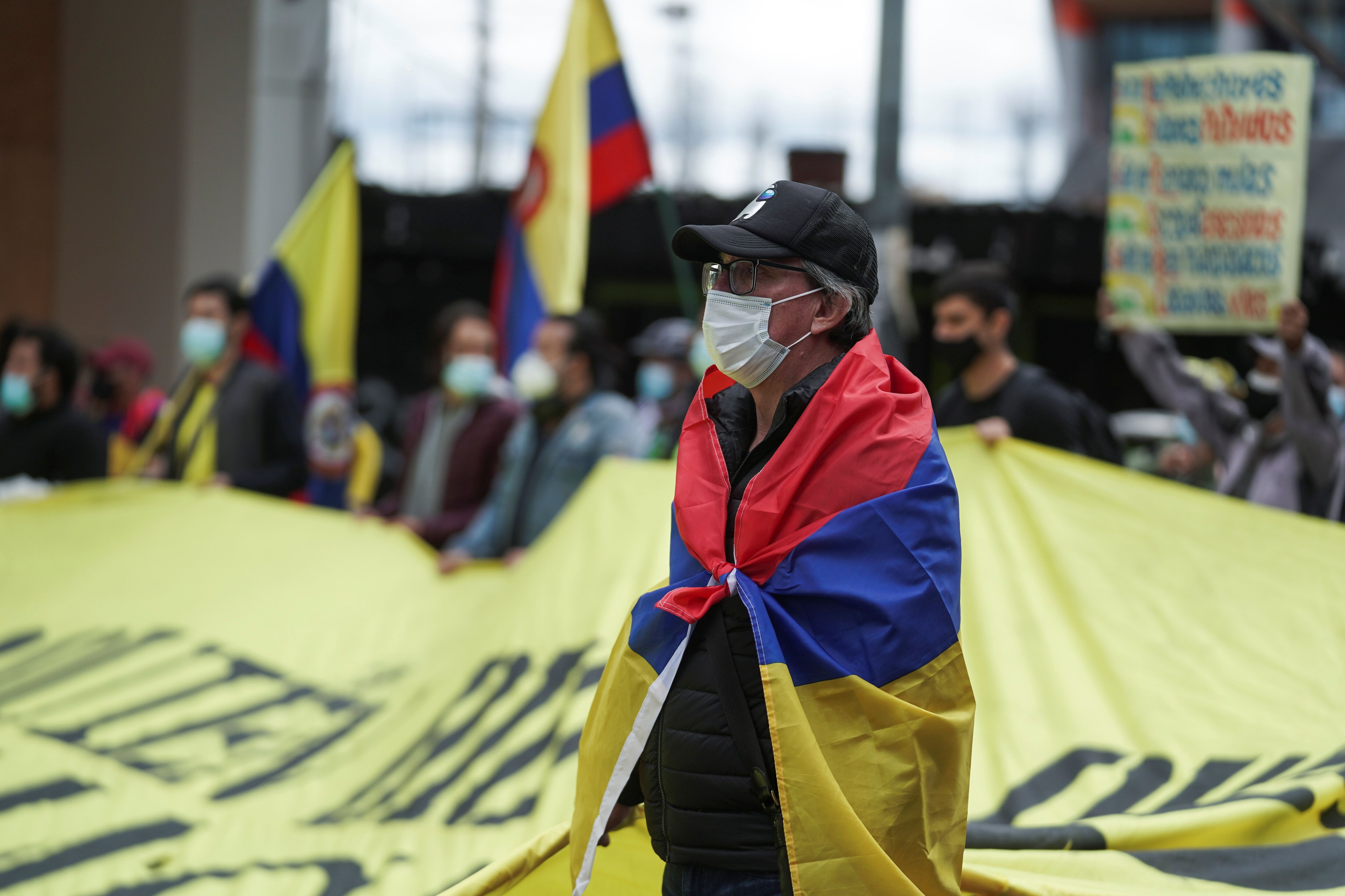 Demonstrators gather for an anti-government march demanding changes to the social and economic policies, during Colombia's Independence Day, in Bogota, Colombia July 20, 2021. REUTER/Nathalia Angarita