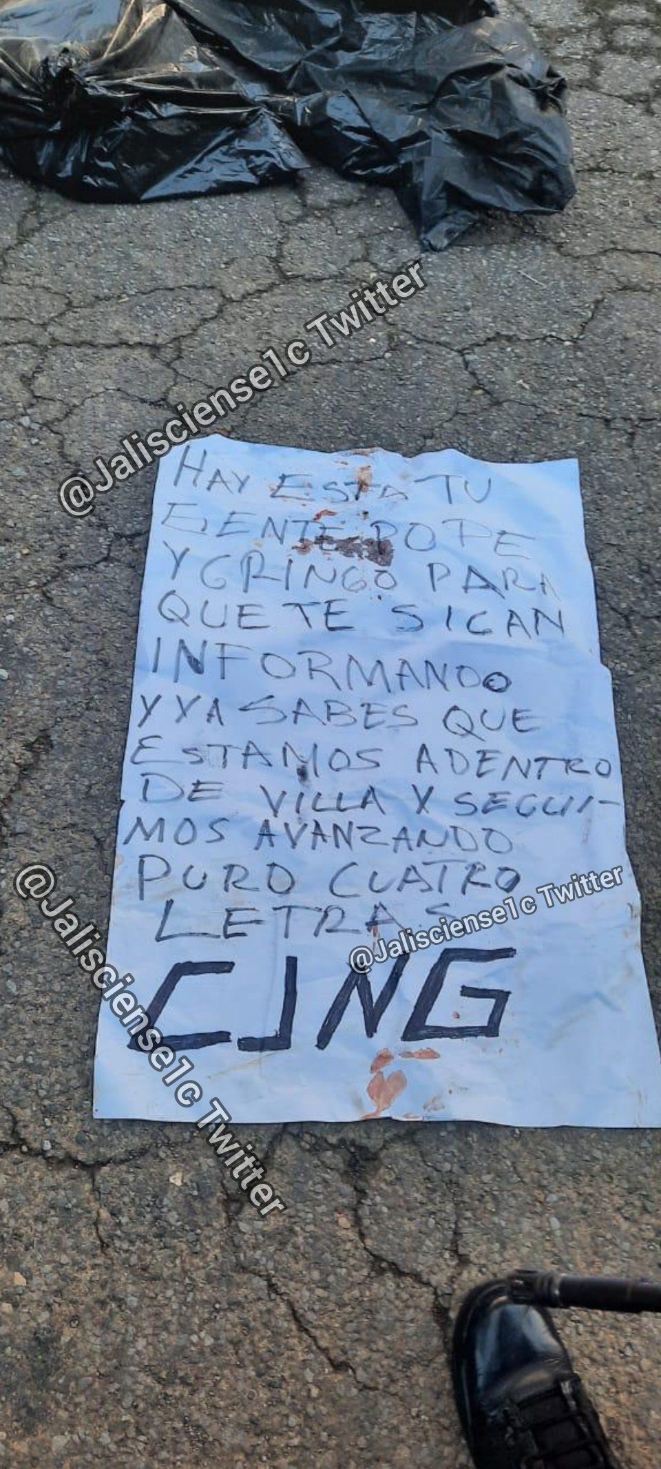 Encontraron tres cuerpos embolsados en Chinicuila, Michoacán
