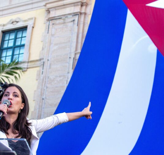 Los cubanos de Miami exigen a Biden "acciones concretas" para liberar a Cuba