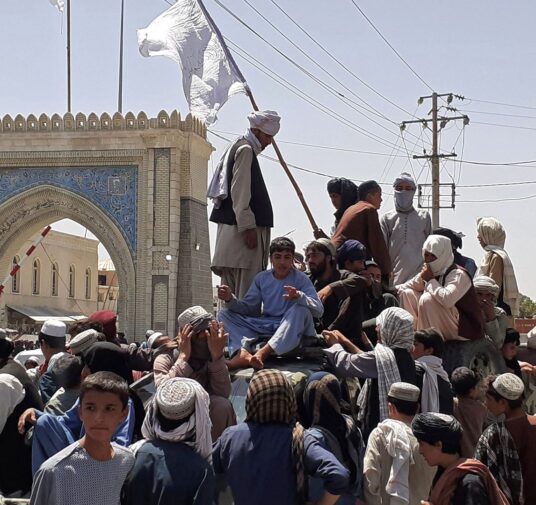 Cronología: los talibanes vuelven a tomar Kabul después de 25 años