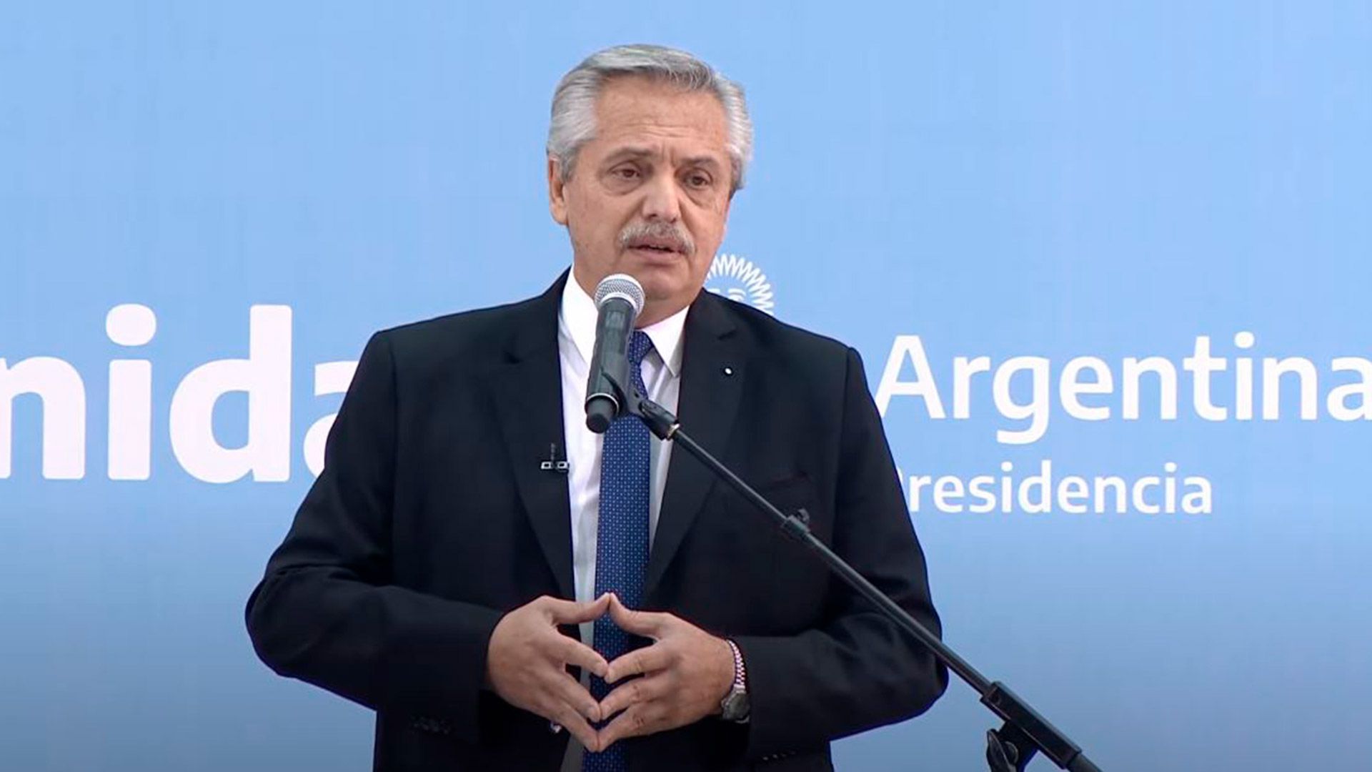 alberto fernandez jura ministros