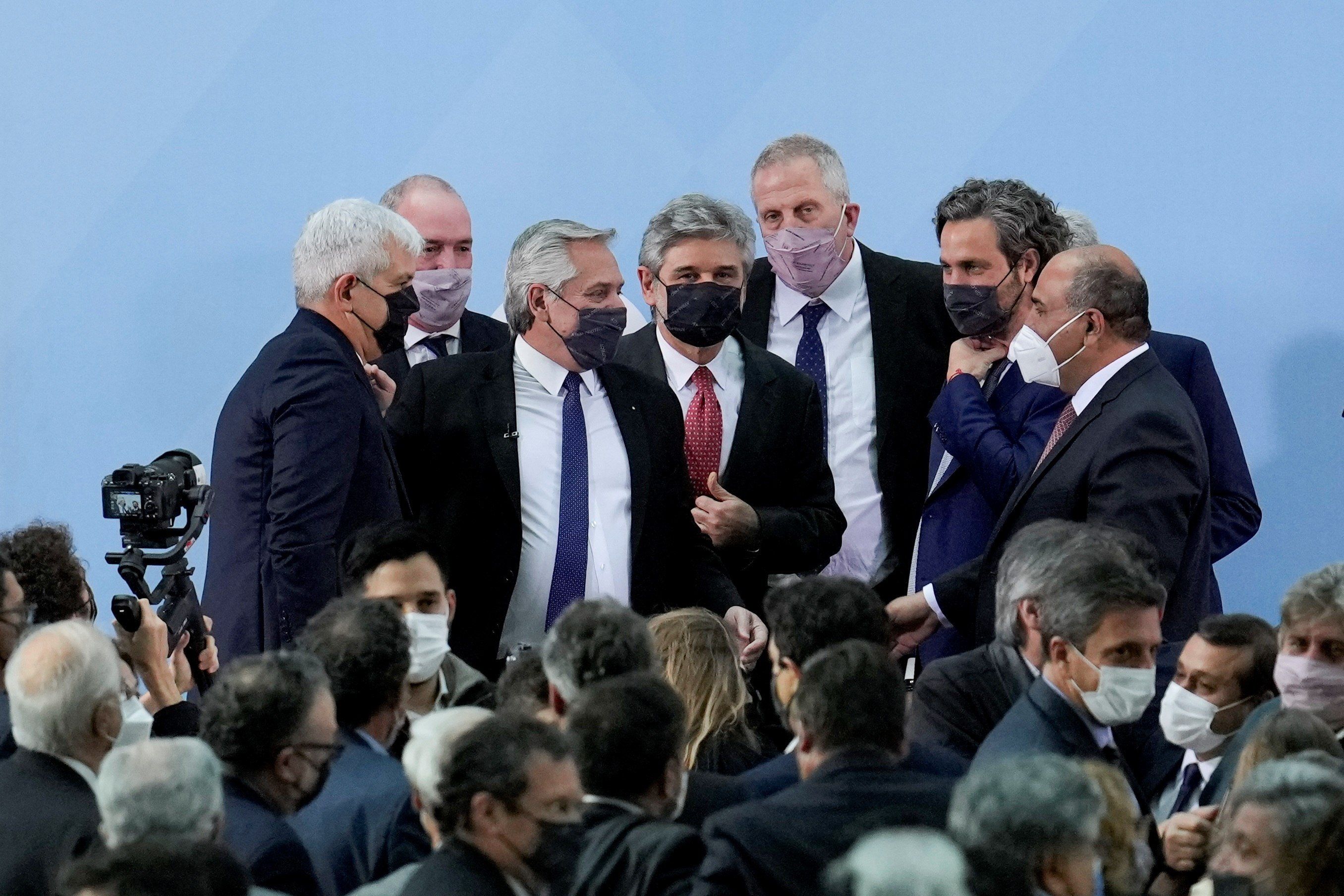 Fernández relanzó su Gobierno tras la crisis desatada por el revés electoral