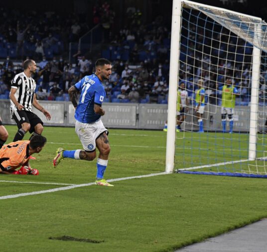 El Juventus se autodestruye ante el Nápoles y sigue sin ganar