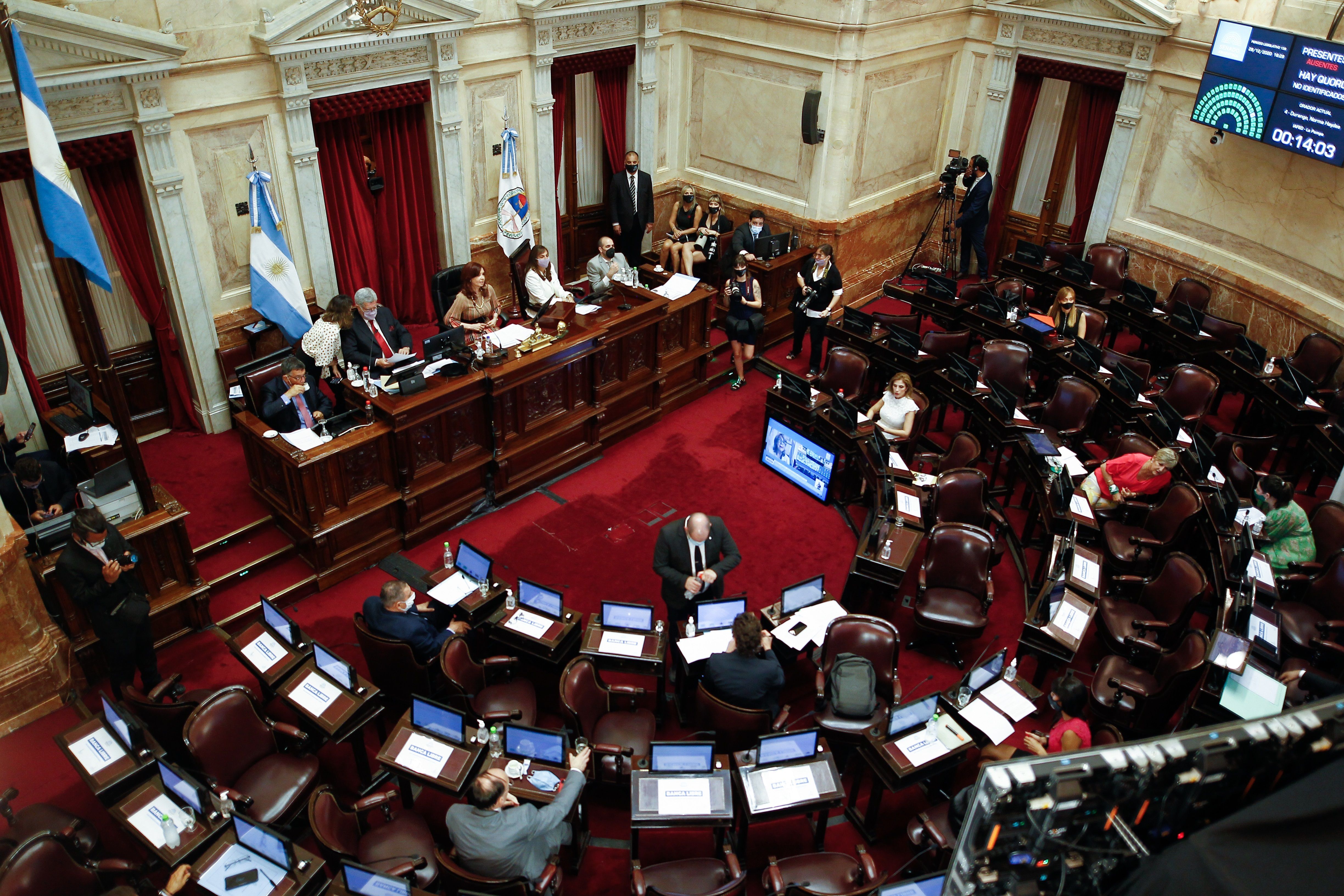 Vista de una sesión de la Cámara de Senadores de Argentina en Buenos Aires. (foto EFE)