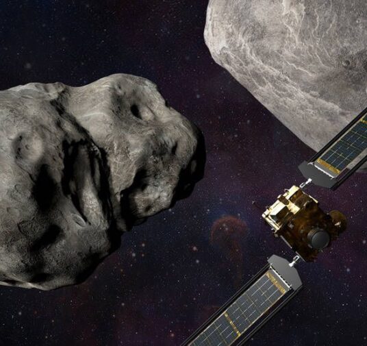 La NASA lanzó la primera misión en el mundo con la intención de desviar un asteroide