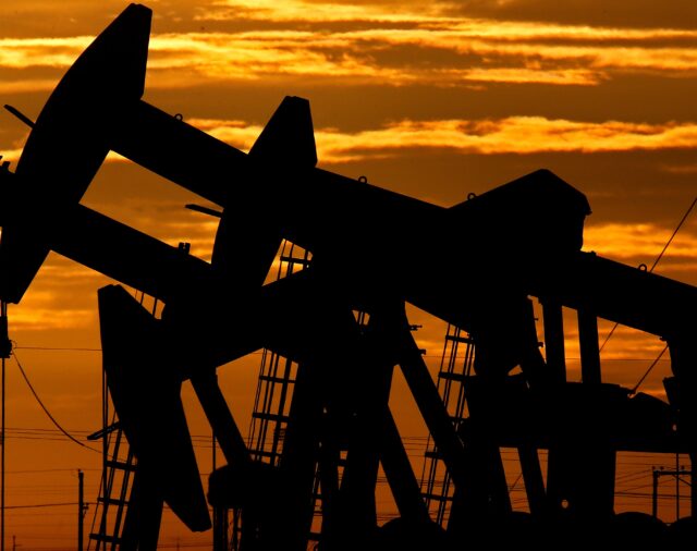 El petróleo de Texas abre con una subida del 0,62 %, hasta 73,21 dólares