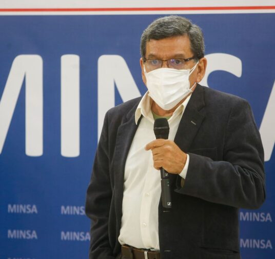 Minsa: Declaraciones de ministro Hernando Cevallos sobre retorno a cuarentena por Ómicron son falsas