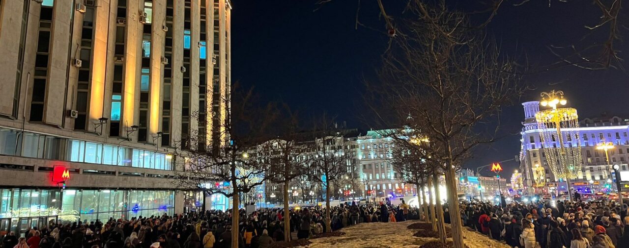 Protestas en Moscú contra la invasión a Ucrania: hay decenas de detenidos