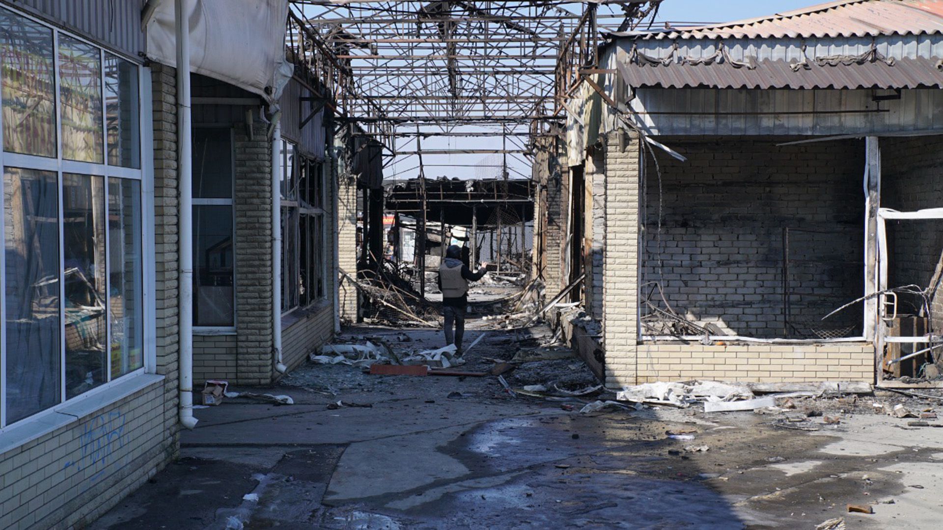 Infobae en Ucrania mercado de kharkiv atacado por Rusia