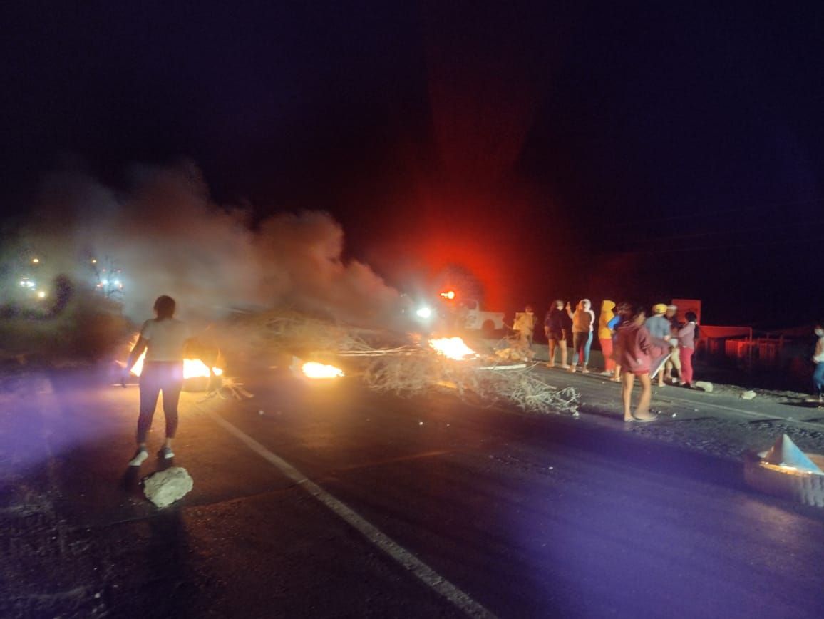 Agricultores en Piura y Sullana bloquean carreteras