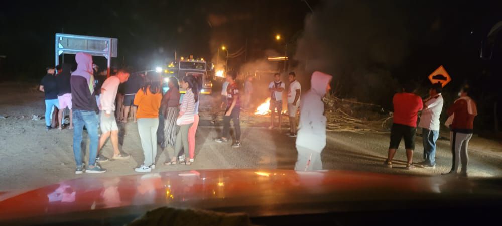 Agricultores en Piura y Sullana bloquean carreteras