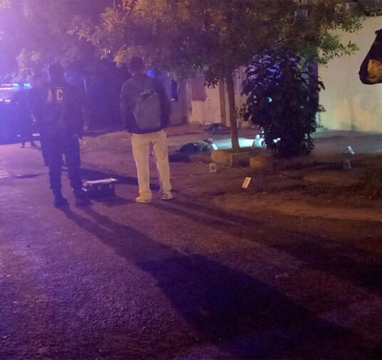 Rosario: dejaron en la calle otro cadáver acribillado y con los ojos vendados, y ya suman 90 los homicidios en 2022