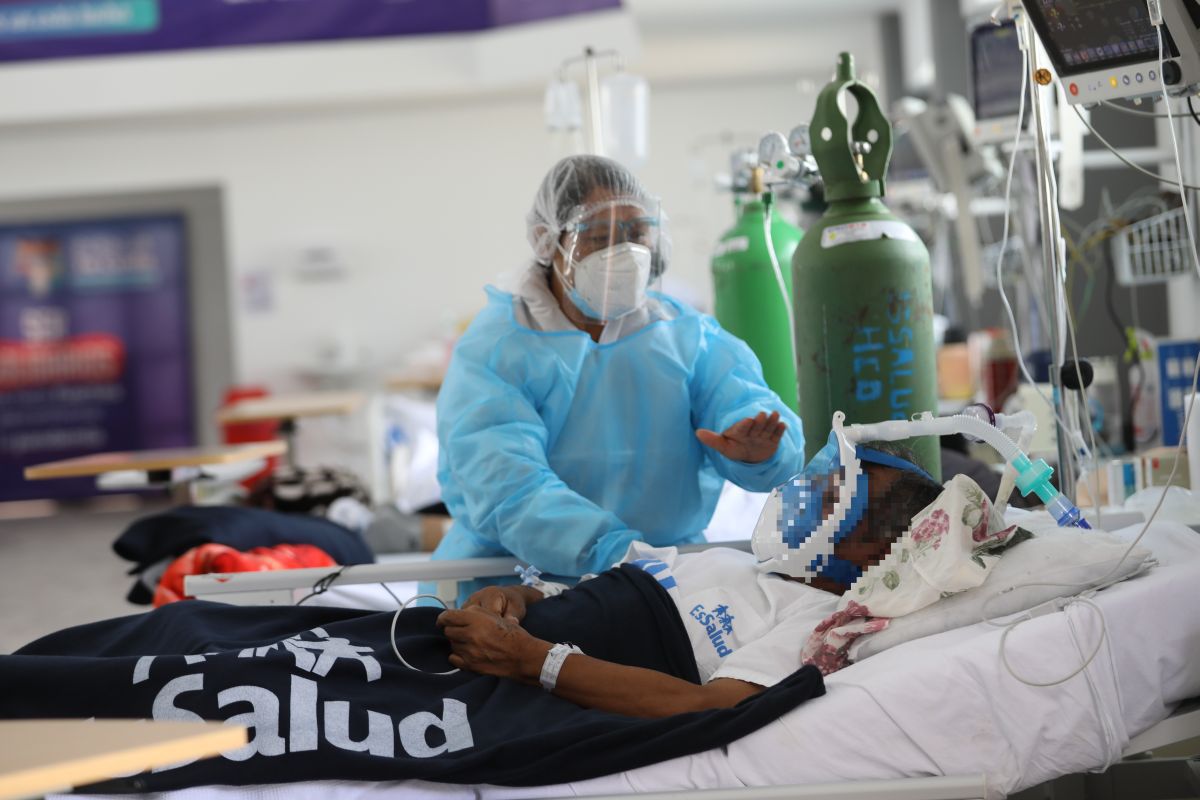 EsSalud reportó más de 3 mil nuevos casos de COVID-19 en Perú en la última semana