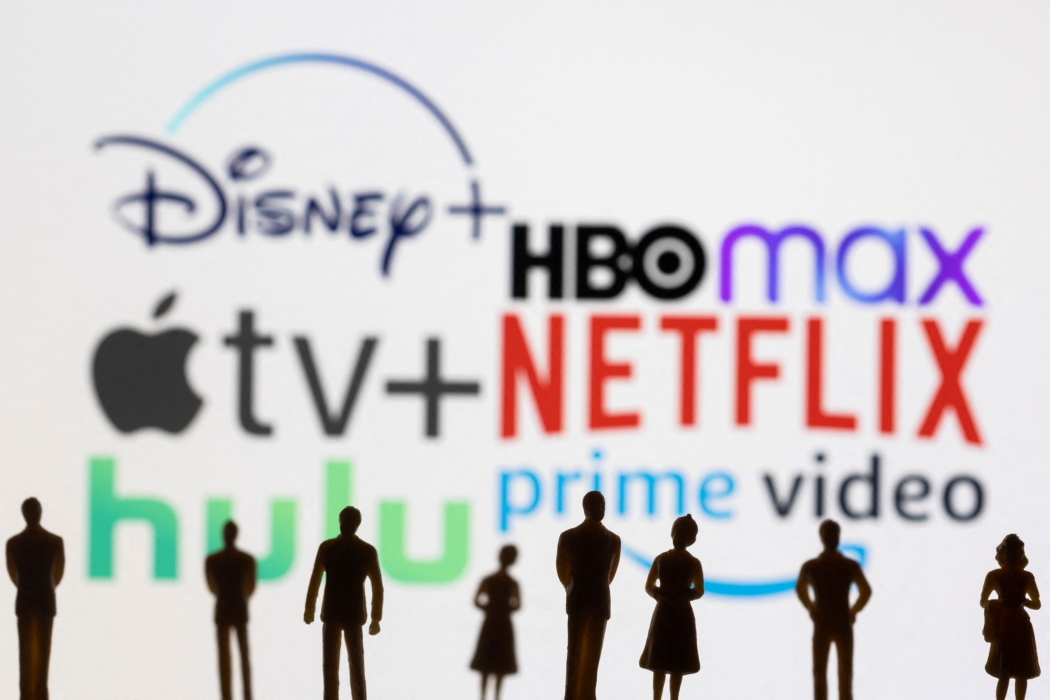 Las estafas de los cibercriminales pueden incluir supuestas ofertas de suscripción a servicios de streaming por un precio extremadamente bajo para captar la atención de los usuarios. (REUTERS/Dado Ruvic)