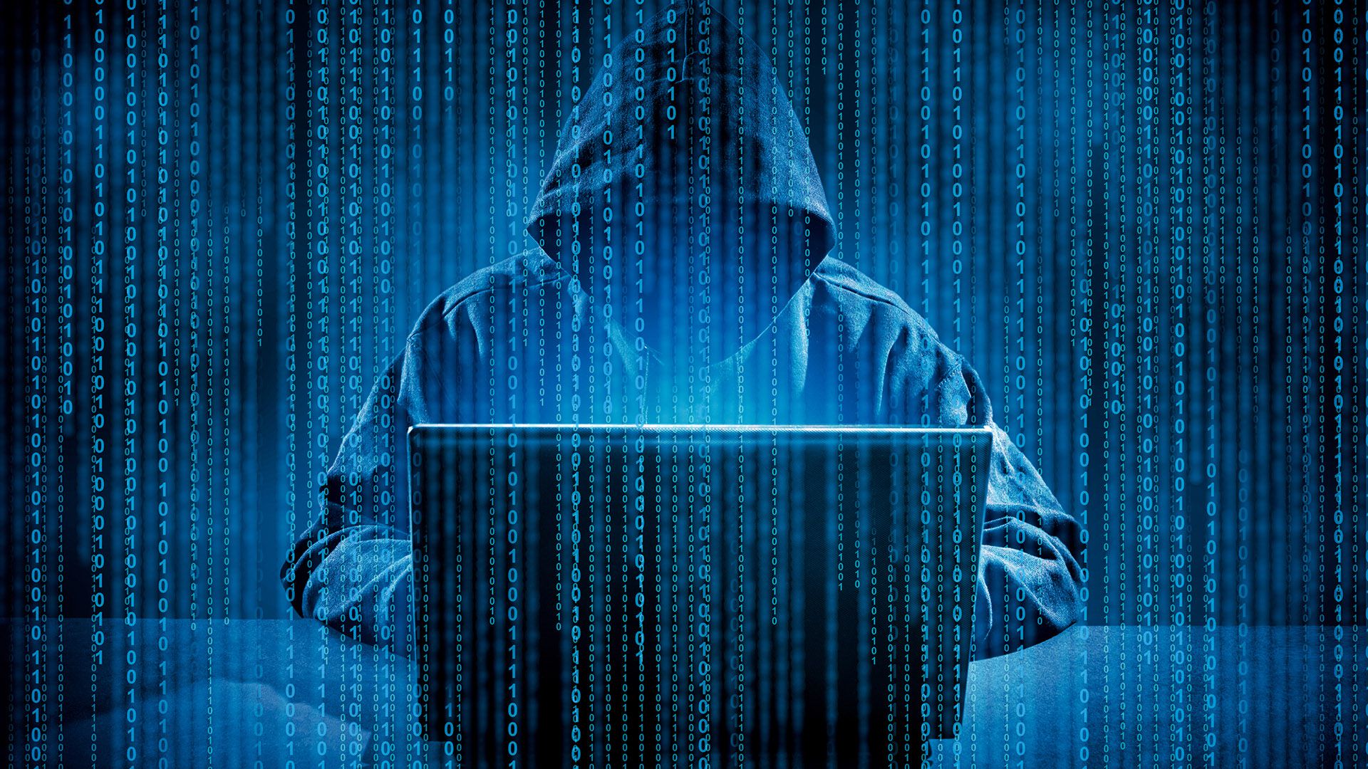 Hacker usando computadora.