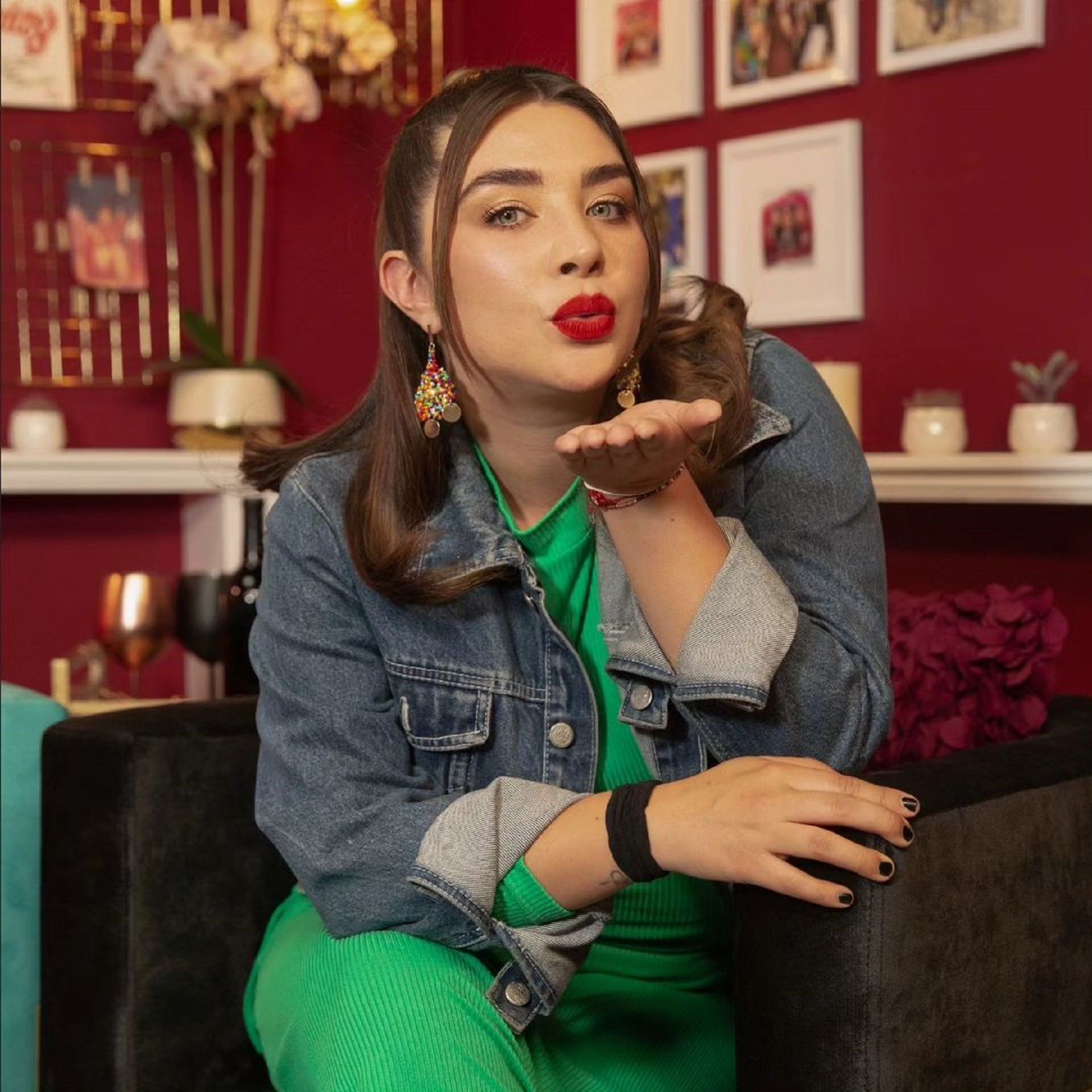 daniela lujan luz clarita