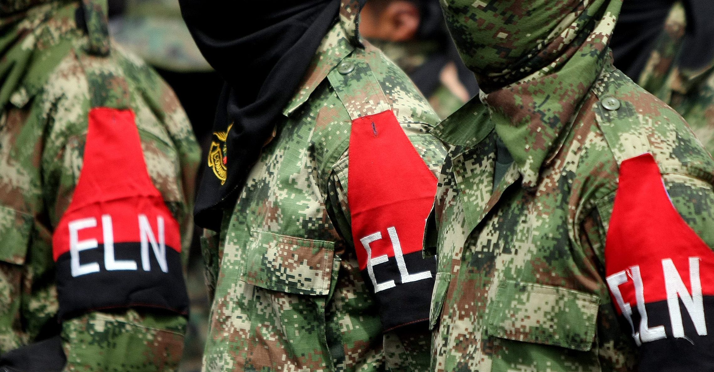 ELN ordena suspender ataques contra militares y policías cerca al cese el fuego.
Vista de miembros de la guerrilla del ELN, en una fotografía de archivo. EFE/Christian Escobar Mora