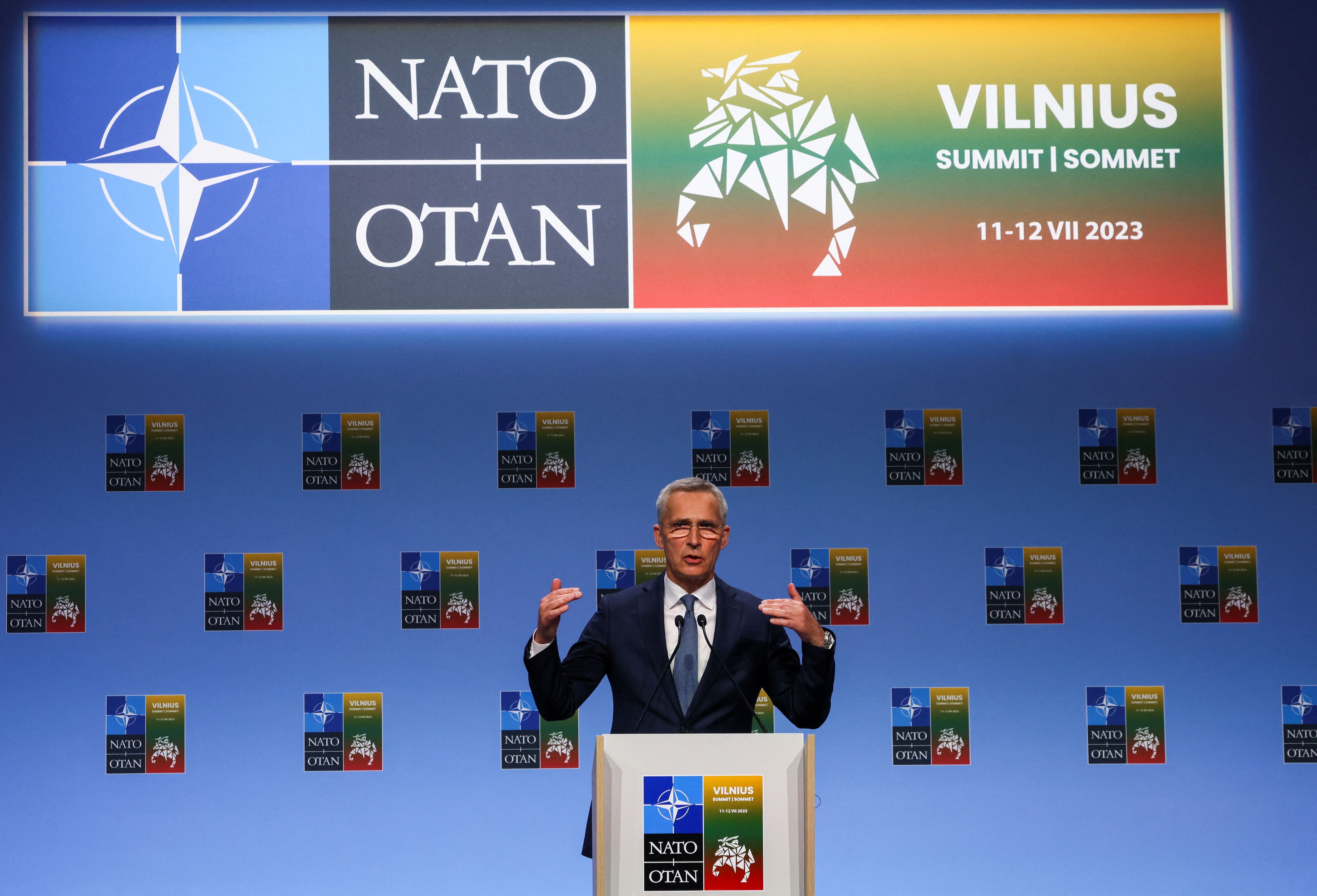 Este martes comienza la cumbre de la OTAN en Lituania en la que se espera la participación de Volodimir Zelensky. (REUTERS/Yves Herman)