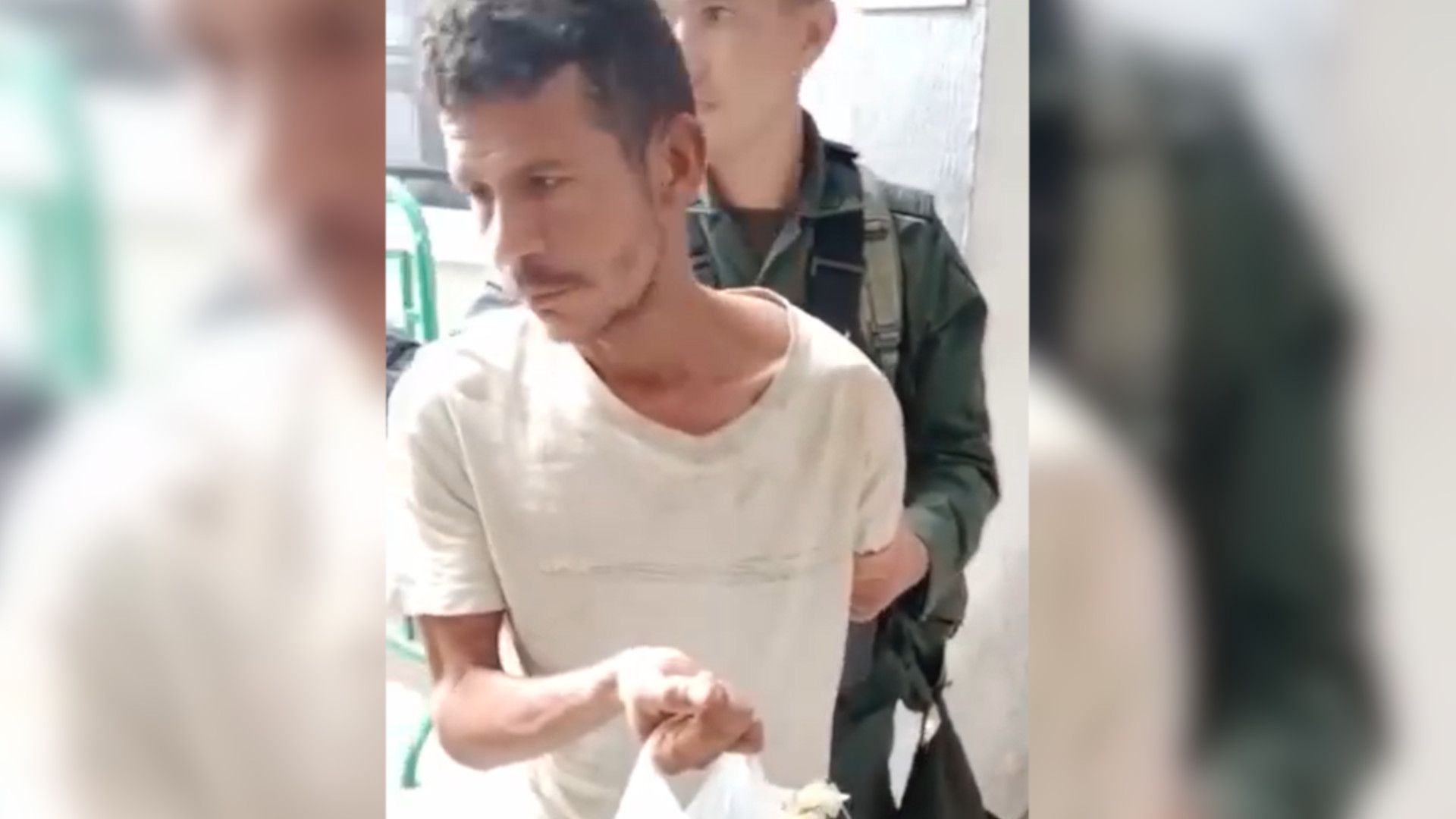 La Policía capturó a Junior Alfredo Rosales que es señalado de asesinar con un tubo metálico a un hombre para robarle la bicicleta. (Captura de pantalla)