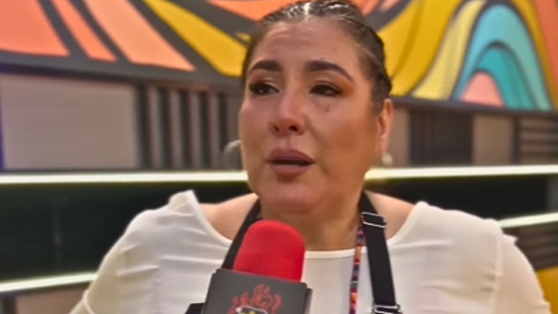 Mónica Torres habló con Latina TV tras ser retirada de la competencia. (Latina TV / El Gran Chef Famosos)
